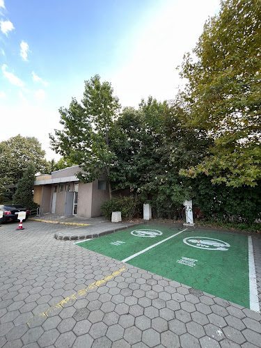 Научно-производствена зона Искър, бул. „Искърско шосе“ 7, 1528 София