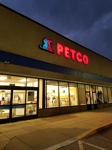 Petco Animal Supplies, 35725 Warren Rd, Westland, MI 48185, USA, 