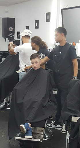 Barber Shop «Mr.Fades Barbershop unisex», reviews and photos, 7748 Palm River Rd, Tampa, FL 33619, USA