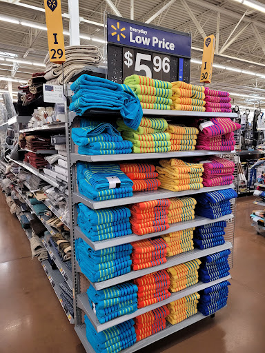 Department Store «Walmart Supercenter», reviews and photos, 23800 Allen Rd, Woodhaven, MI 48183, USA