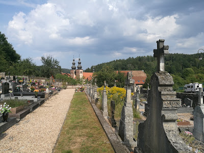 Cimetière à Saint-Quirin