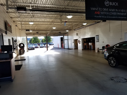 Car Dealer «Sellers Buick GMC», reviews and photos, 38000 Grand River Ave, Farmington, MI 48335, USA