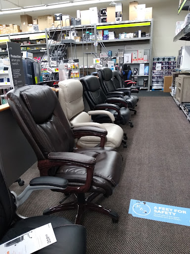 Office Supply Store «Staples», reviews and photos, 1210 N Bethlehem Pike, North Wales, PA 19454, USA