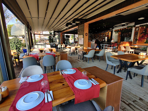 Polat Global Cafe & Restaurant