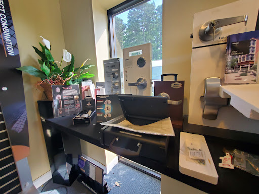 Locksmith «Lock Doctor Inc», reviews and photos, 95 Peachtree Industrial Blvd, Sugar Hill, GA 30518, USA