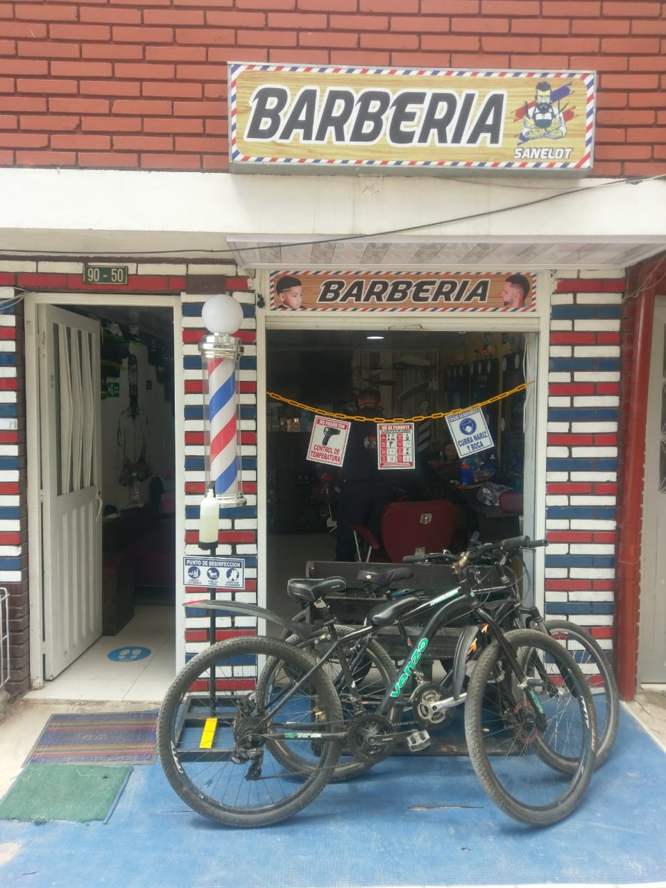 Barber shop sanelot barberia