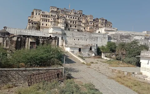 Badnore Fort image