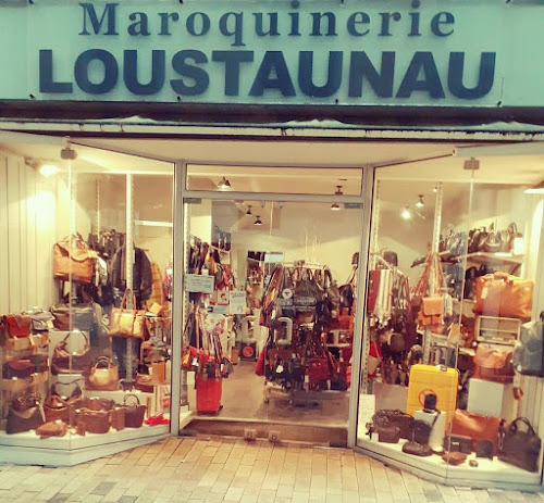 Magasin de maroquinerie Maroquinerie Loustaunau | (H/F) | Sacs à main, à dos, Valises, Bagages, Ceintures, Gants, Parapluies. Orthez