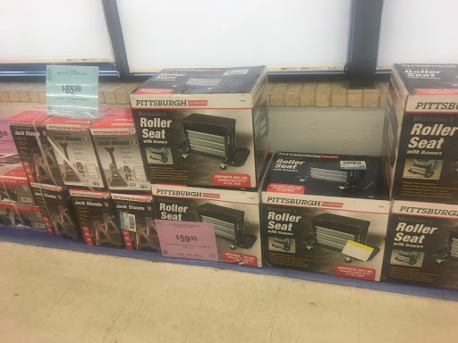 Hardware Store «Harbor Freight Tools», reviews and photos, 7523 Boulevard 26, North Richland Hills, TX 76180, USA