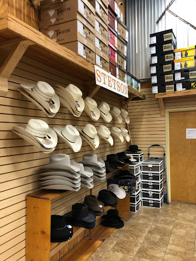 Western Apparel Store «Southside Westen & Outdoor Wear, Farm & Pet», reviews and photos, 3014 James L Redman Pkwy, Plant City, FL 33566, USA