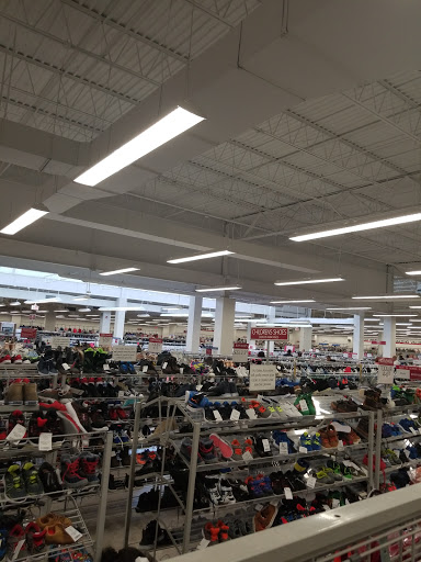 Clothing Store «Burlington Coat Factory», reviews and photos, 989 US-1, North Brunswick Township, NJ 08902, USA
