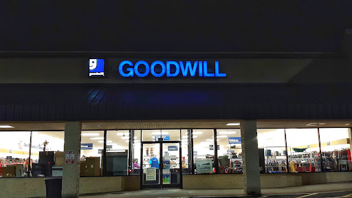 Thrift Store «Goodwill Retail Store», reviews and photos, 229 Paragon Pkwy, Clyde, NC 28721, USA