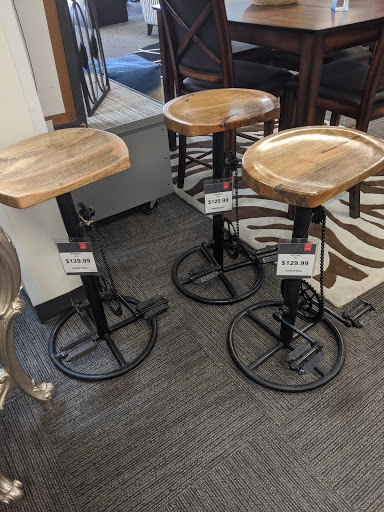 Used Furniture Store «CORT Clearance Center», reviews and photos, 8155 Kempwood Dr, Houston, TX 77055, USA