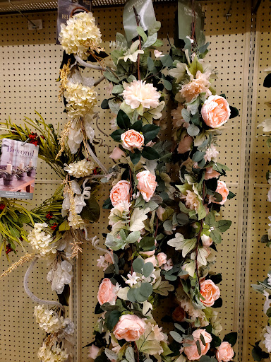 Craft Store «Hobby Lobby», reviews and photos, 641 N Victory Blvd, Burbank, CA 91502, USA