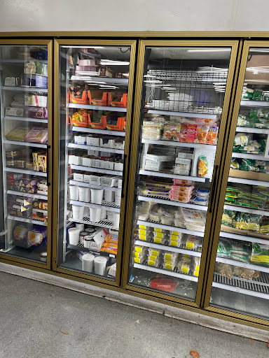 Produce Market «Oakmont Produce Market», reviews and photos, 810 W Hamilton Ave, Campbell, CA 95008, USA