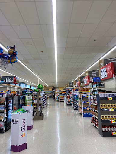 Supermarket «Giant», reviews and photos, 1900 Abbey Rd, Charlottesville, VA 22911, USA