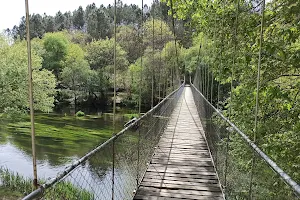 Ponte Colgante de Parada image