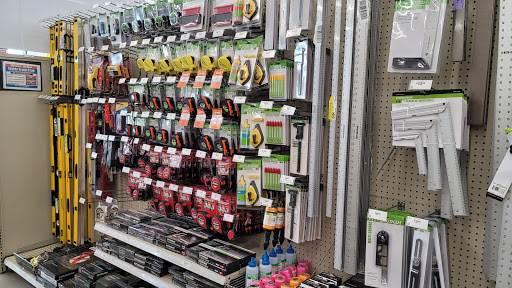 Hardware Store «Harbor Freight Tools», reviews and photos, 323 E Merritt Island Causeway, Merritt Island, FL 32952, USA