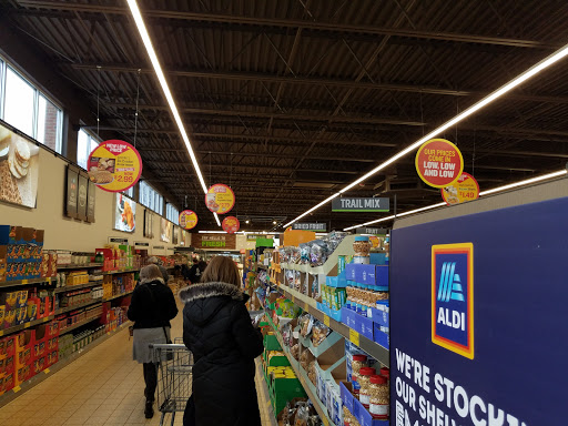 Supermarket «ALDI», reviews and photos, 238 Boston Post Rd, Milford, CT 06460, USA