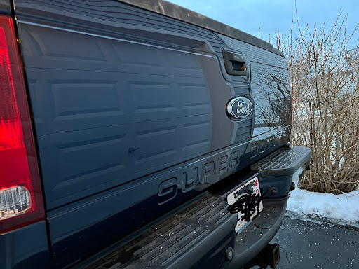 Auto Body Shop «Forrest Auto Body Inc», reviews and photos, 950 Villa St, Elgin, IL 60120, USA