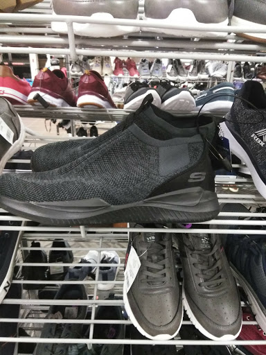 Clothing Store «Burlington Coat Factory», reviews and photos, 13092 Harbor Blvd, Garden Grove, CA 92843, USA