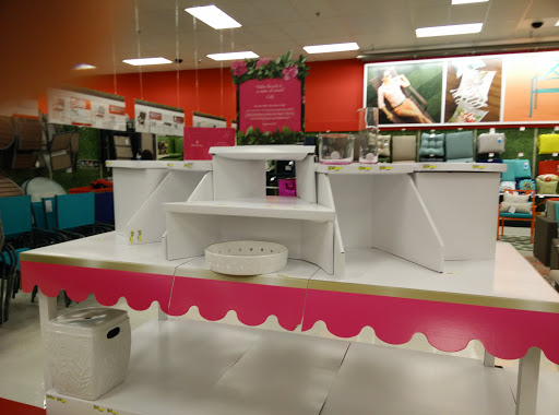 Department Store «Target», reviews and photos, 2295 SE Tualatin Valley Hwy, Hillsboro, OR 97123, USA