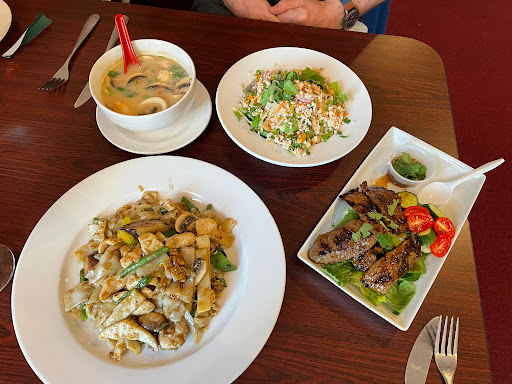 Ruang Tong Thai Cuisine