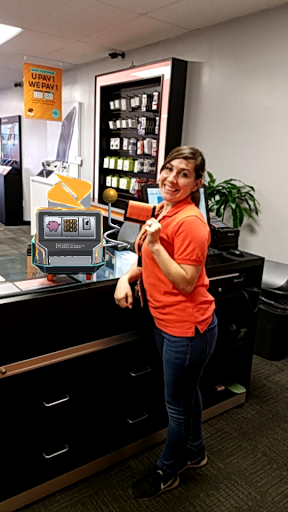 Cell Phone Store «GRECKO CONNEXION (BOOST MOBILE STORE)», reviews and photos, 3757 E 1st St, Los Angeles, CA 90063, USA