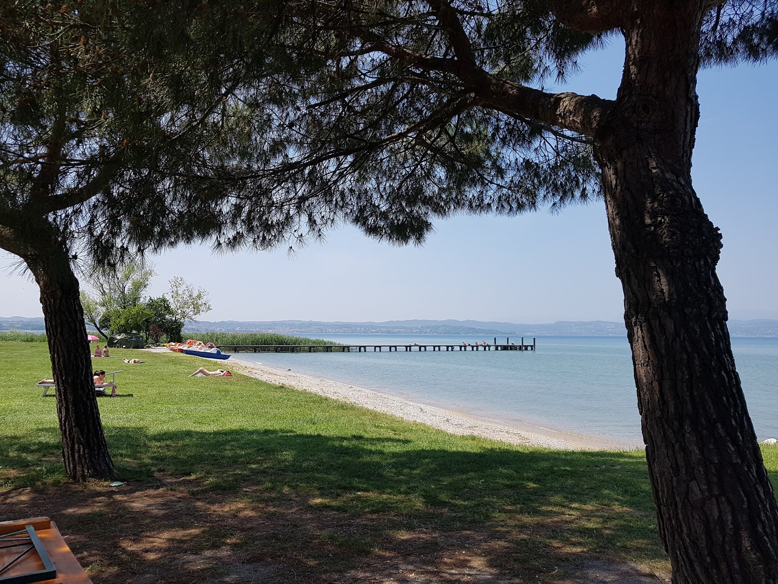 Spiaggia Brema的照片 带有蓝色的水表面