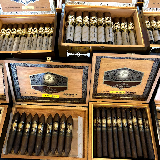 Lounge «Calypso Cigar Shop and Lounge», reviews and photos, 1002 N Central Expy #589, Richardson, TX 75080, USA