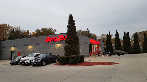 AutoZone, 6235 Belmont Rd, Downers Grove, IL 60515, USA, 