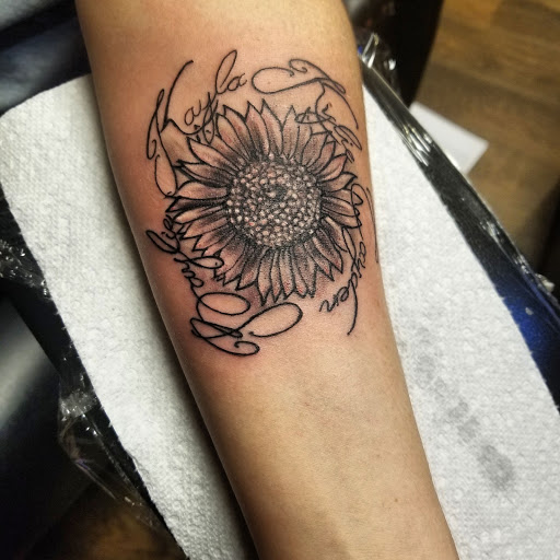 Explore venom tattoo ideas, creative tattoo ideas in Cumberland, available at Queen City Ink