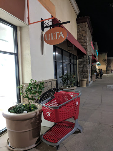 Hair Salon «Ulta Beauty», reviews and photos, 6587 N Riverside Dr, Fresno, CA 93722, USA