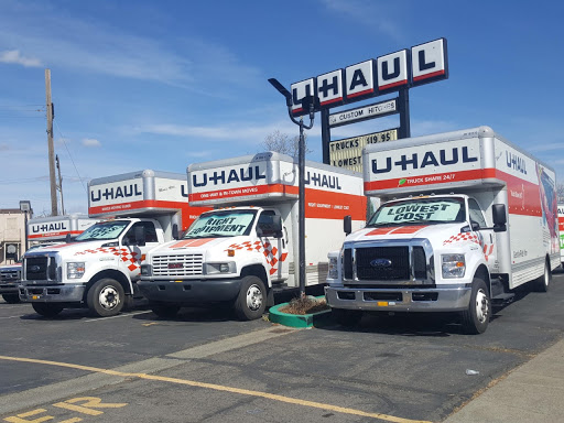 Truck rental agency Concord