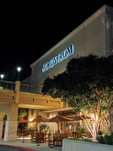 Department Store «Nordstrom Thousand Oaks», reviews and photos, 346 W Hillcrest Dr, Thousand Oaks, CA 91360, USA