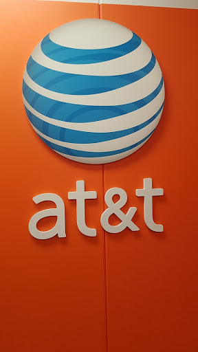 Cell Phone Store «AT&T Authorized Retailer», reviews and photos, 600 S St W #9, Raynham, MA 02767, USA