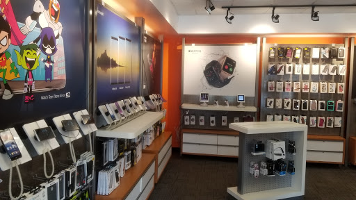 Cell Phone Store «AT&T Authorized Retailer», reviews and photos, 135 Turnpike Rd, Westborough, MA 01581, USA