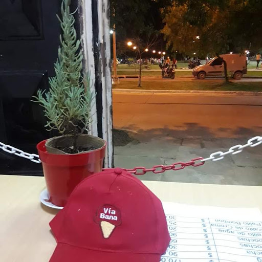 Heladería Via Bana - Ice cream shop en Resistencia