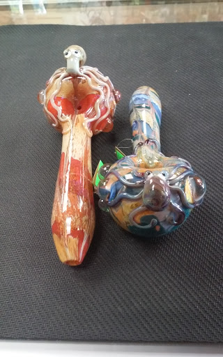 Tobacco Shop «Lee Trevino Smoke Shop», reviews and photos, 3006 Lee Trevino Dr Suite B, El Paso, TX 79936, USA