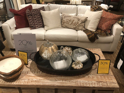 Furniture Store «Pottery Barn», reviews and photos, 3101 PGA Boulevard f141, Palm Beach Gardens, FL 33410, USA