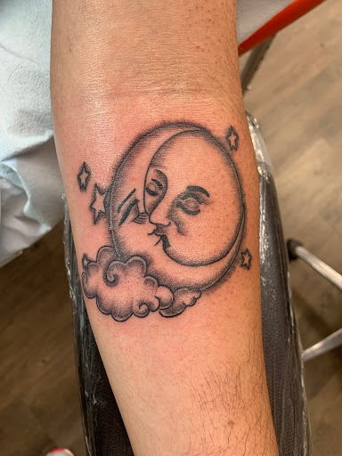 Tattoo Shop «Whiskey River Tattoo», reviews and photos, 2135 General Booth Blvd #142, Virginia Beach, VA 23454, USA