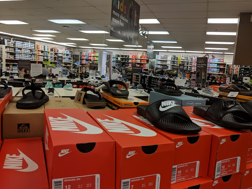 Shoe Store «Famous Footwear», reviews and photos, 5500 Grossmont Center Dr, La Mesa, CA 91942, USA