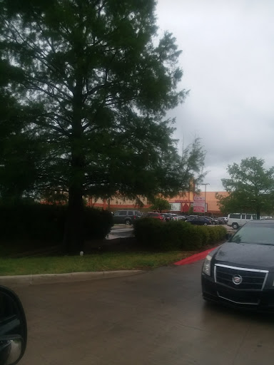 Auto Body Shop «Service King Collision Repair of McKinney», reviews and photos, 2727 S Central Expy, McKinney, TX 75070, USA