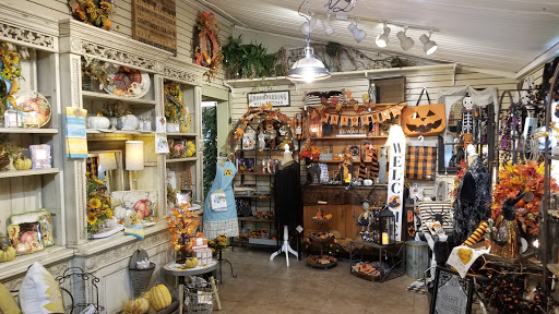 Antique Store «The Barn Antiques», reviews and photos, 167 Co Rd 557A, Lake Alfred, FL 33850, USA