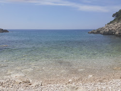Mala Plaza, Utjeha'in fotoğrafı dağlarla çevrili