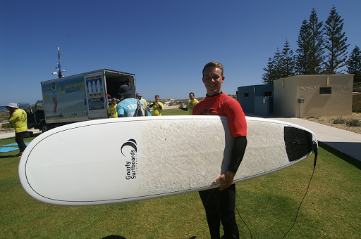 Surf camps in Perth