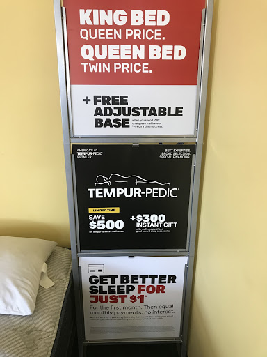 Mattress Store «Mattress Firm Highlands Ranch Westridge», reviews and photos, 9305 Dorchester St Suite 102, Highlands Ranch, CO 80129, USA