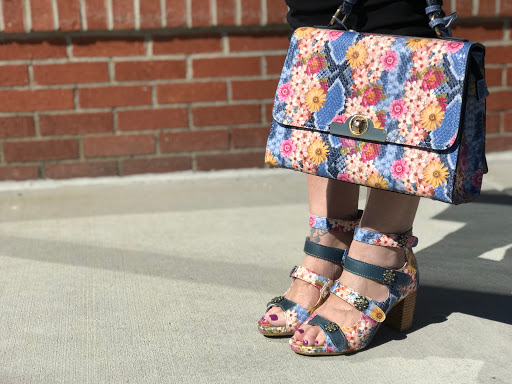 Shoe Store «Mar-Lou Shoes», reviews and photos, 5471 Mayfield Rd, Lyndhurst, OH 44124, USA