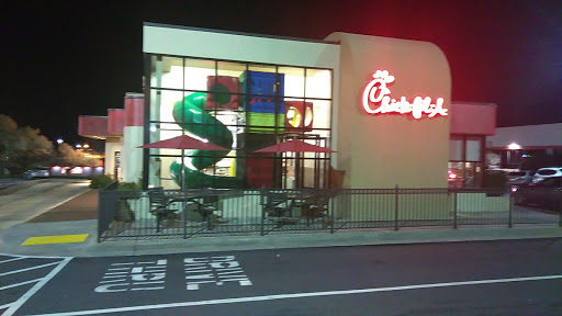 Fast Food Restaurant «Chick-fil-A», reviews and photos, 2530 Sandy Plains Rd, Marietta, GA 30066, USA