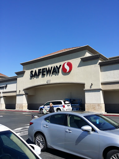 Grocery Store «Safeway», reviews and photos, 1801 W 11th St, Tracy, CA 95376, USA